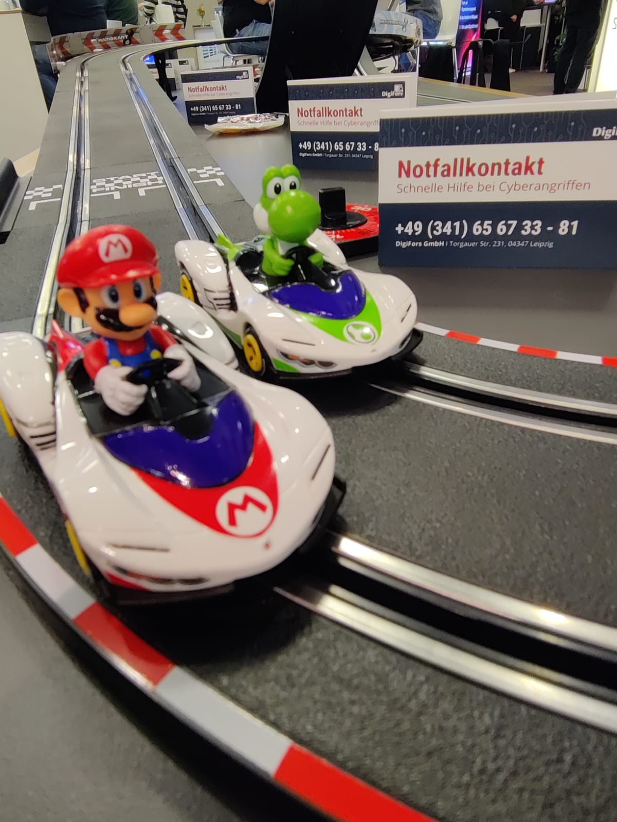 Zwischen SOC und Carrera-Bahn: DigiFors bei den IT-Tagen 2025 in Frankfurt 2 Zwischen SOC und Carrera-Bahn: DigiFors bei den IT-Tagen 2025 in Frankfurt IT-Tage